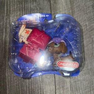 Littlest pet shop